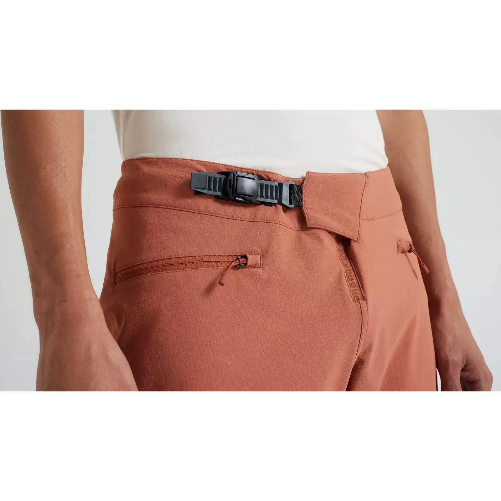 5. Pantaloni Ciclism SPECIALIZED Trail - Terra Cotta 30