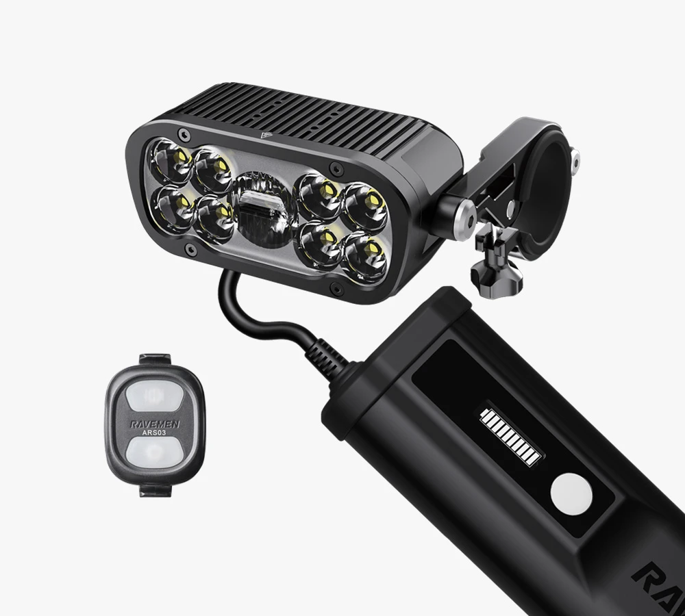 1. Far Bicicleta RAVEMEN XR6000 USB 6000 Lumeni