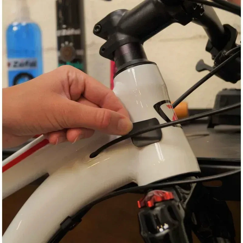 2. Banda Protectie Cadru Bicicleta ZEFAL Armor Tape (25 mm x 1m)