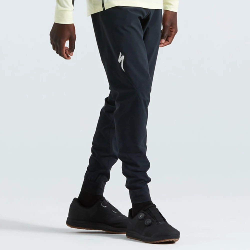6. Pantaloni Ciclism SPECIALIZED Trail - Black 32