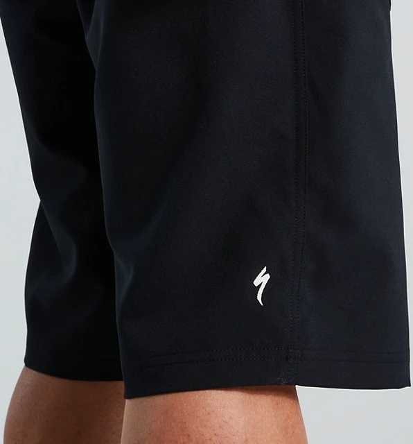 2. Pantaloni Scurti Ciclism SPECIALIZED Men's Trail w/ Liner - Black 30