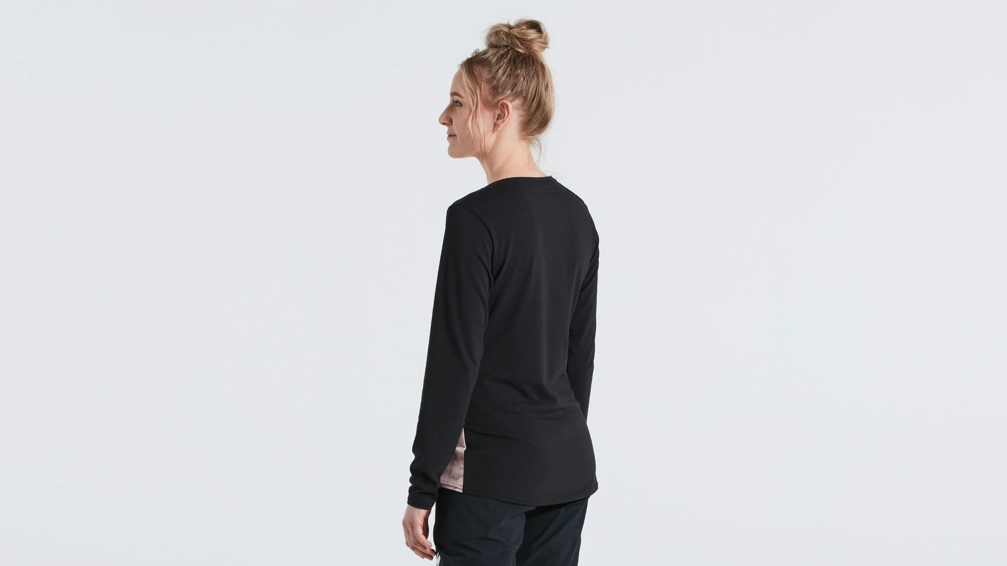 7. Tricou Ciclism SPECIALIZED Women's Altered Trail (L/S) - Blush XS