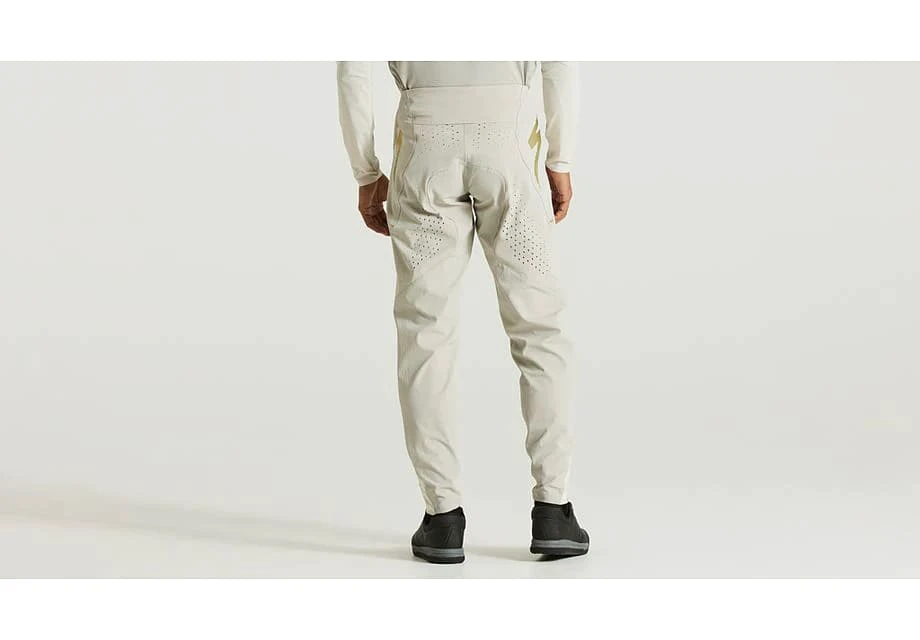 3. Pantaloni Ciclism SPECIALIZED Gravity - Stone 34