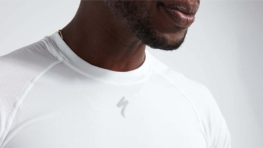 3. Bluza de Corp Termica SPECIALIZED Men's Seamless Light Baselayer (S/S) - White S/M