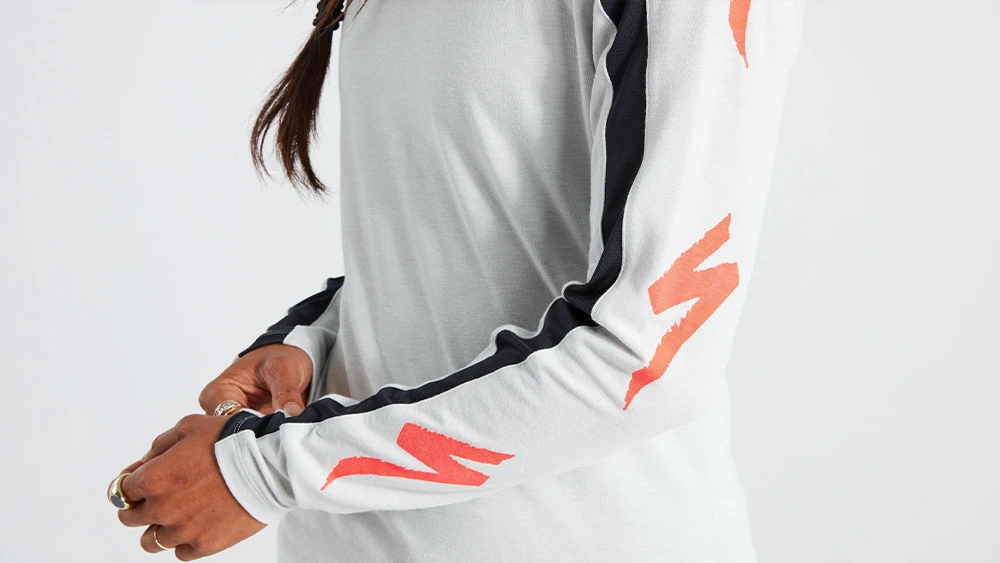 3. Tricou Ciclism SPECIALIZED Women's Trail (L/S) - Dove Grey XS
