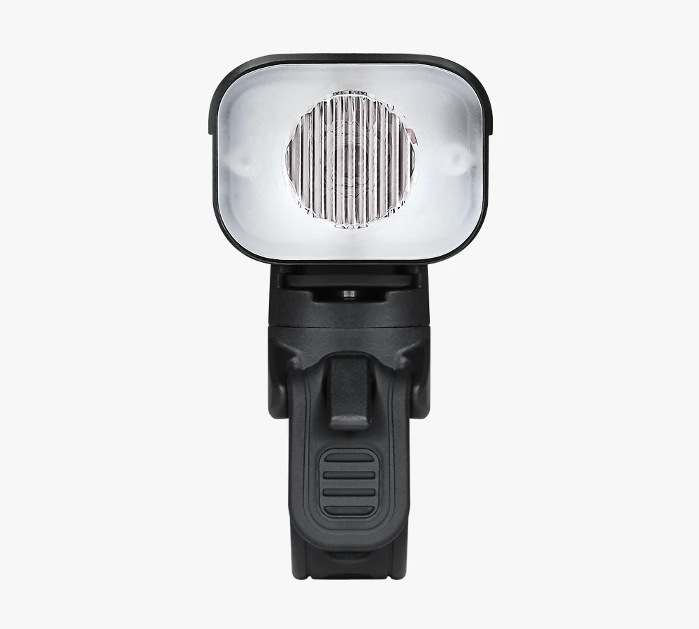 3. Far Bicicleta RAVEMEN LR800P USB 800 Lumeni