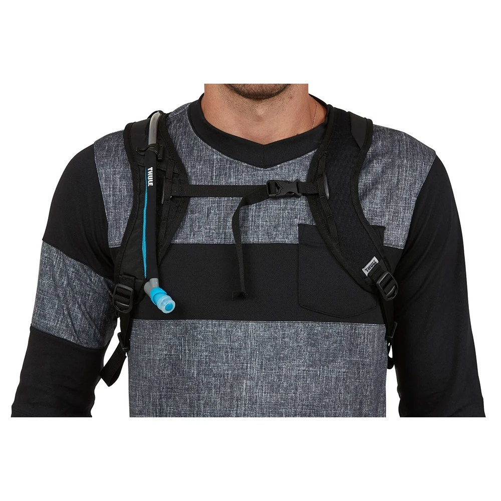10. Rucsac hidratare THULE Vital 3L - Black