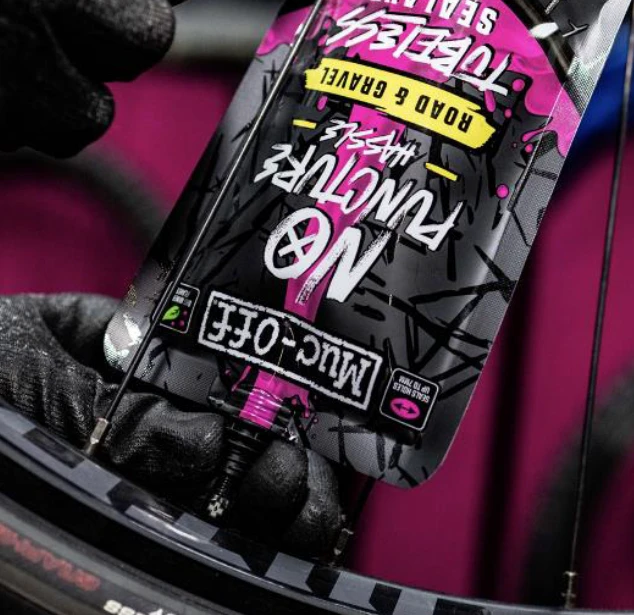 2. Solutie antipana Muc-Off Road si Gravel Tubeless sealant 140ml