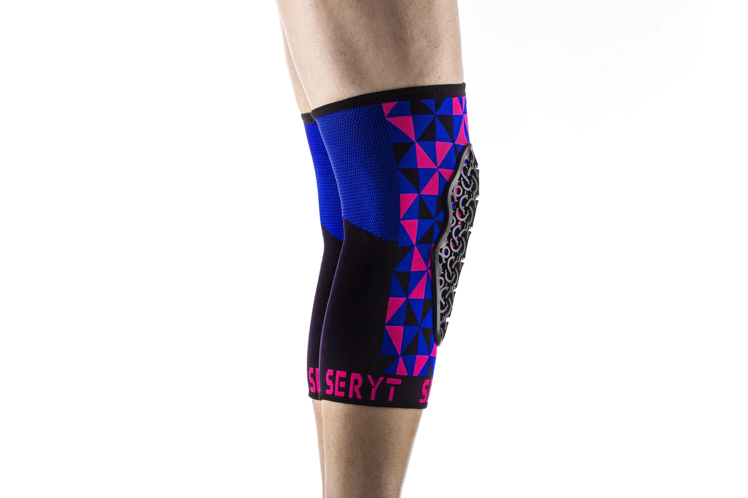 4. Protectii genunchi Seryt Arlecchino Pink Blue M