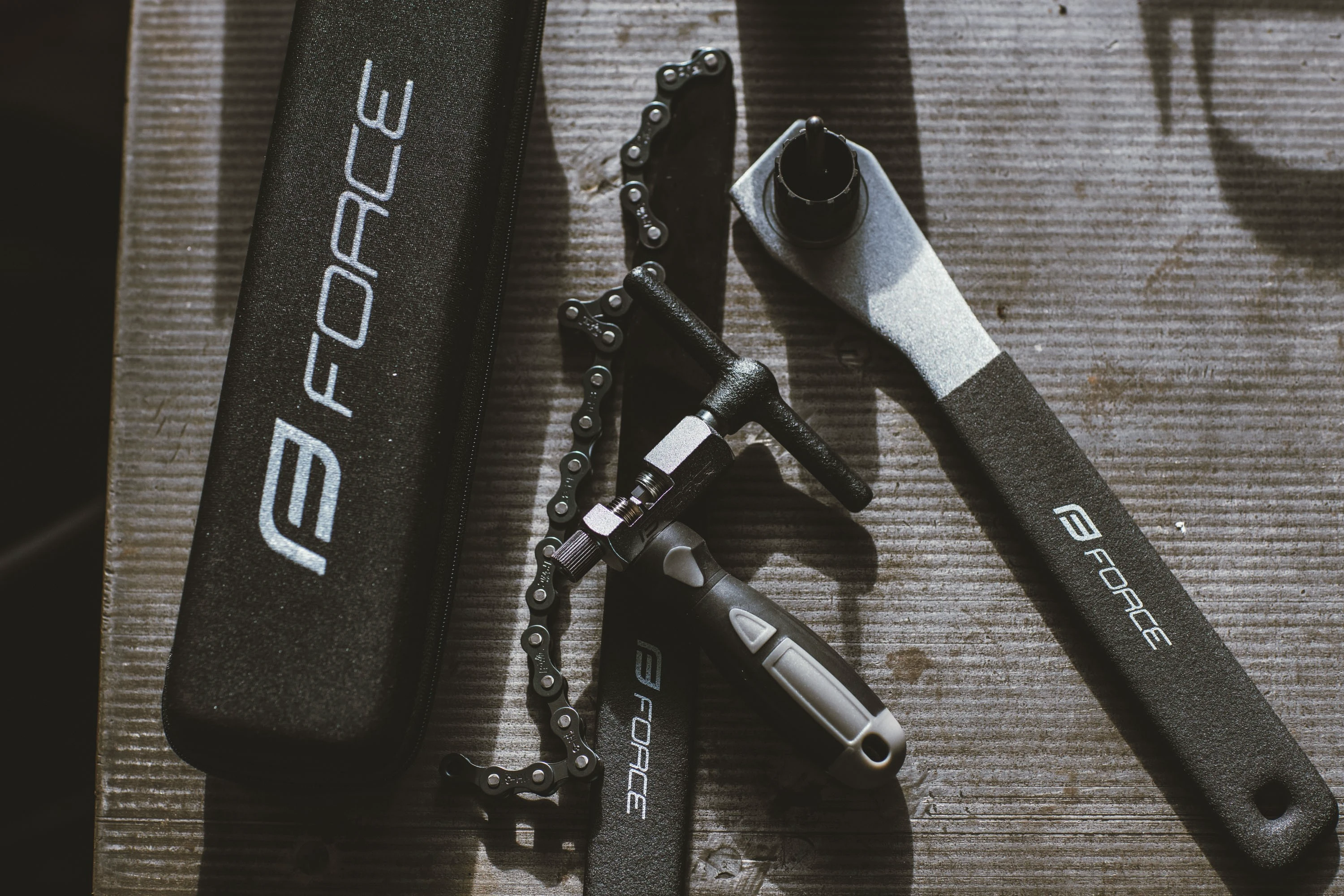 2. Cheie Force cu lant pentru pinion