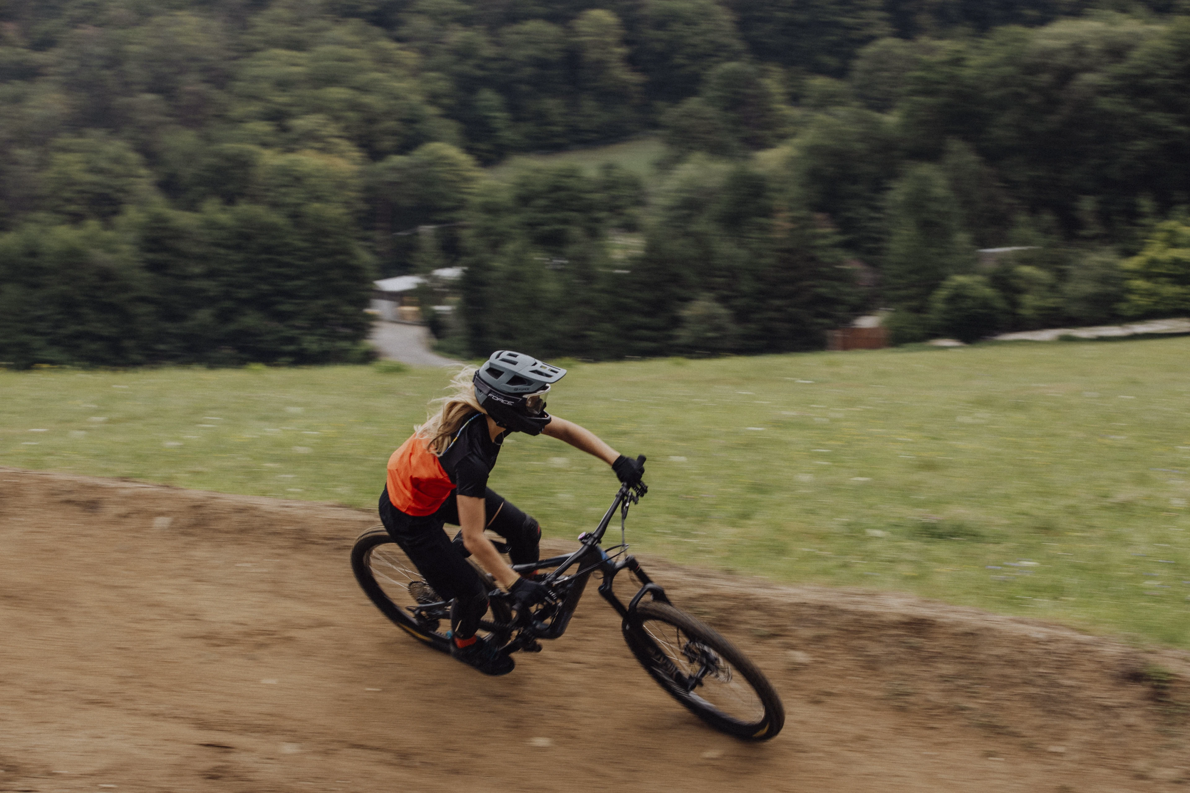 7. Casca Force DROP downhill, gri-negru XS-S