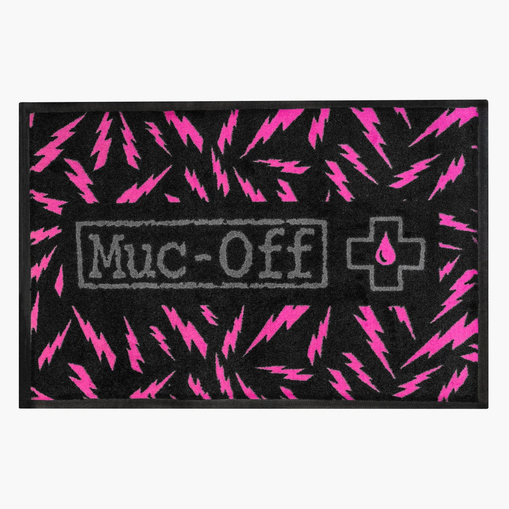 1. Covor absorbant Muc-Off Ridiculously Absorbent Floor Mat 60x90cm