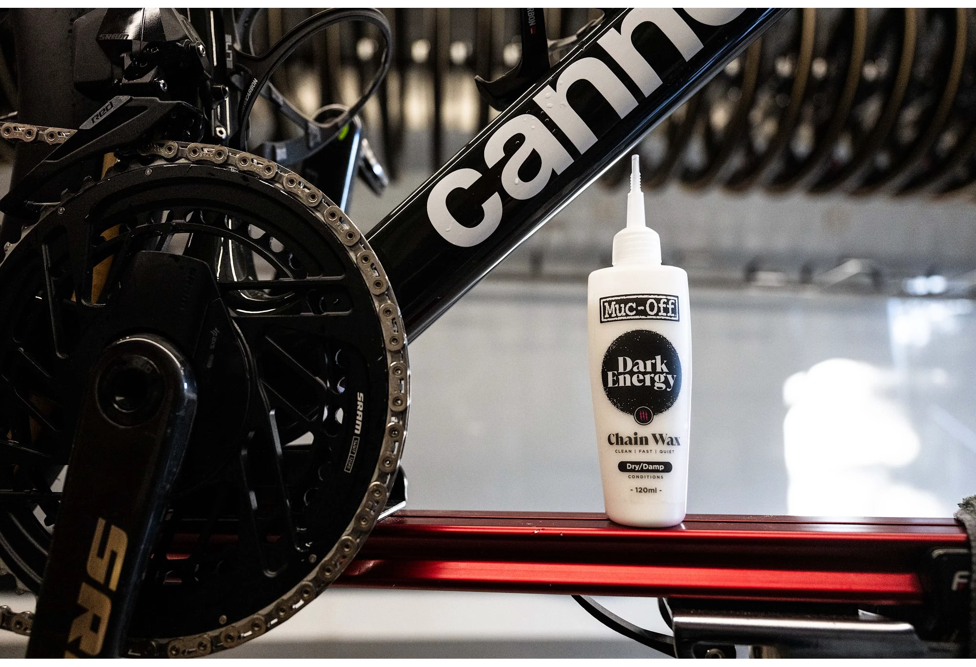 8. Ceara pentru Lant Muc-Off Dark Energy Bicycle Chain Wax 50ml