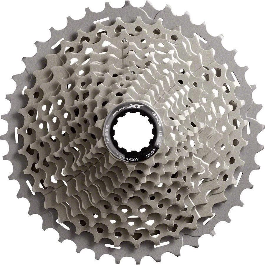 1. Caseta de pinioane Shimano Deore XT CS-M8000-11, 11 viteze, 11-46T