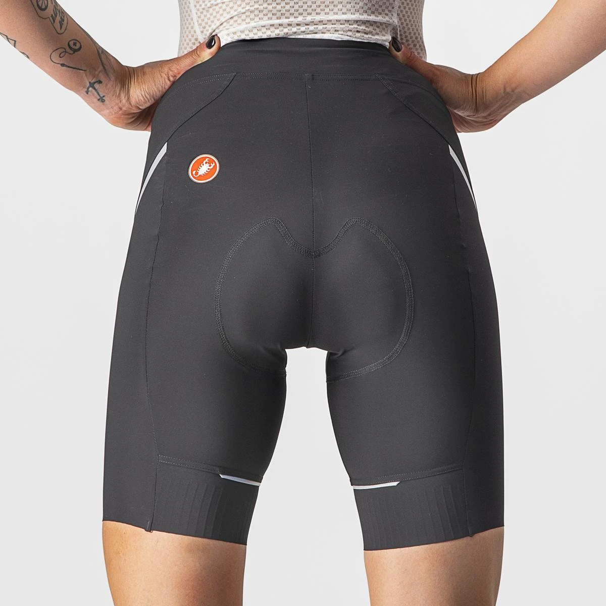 5. Pantaloni scurti Castelli Velocissima 3, pentru femei, negru/argintiu, XS