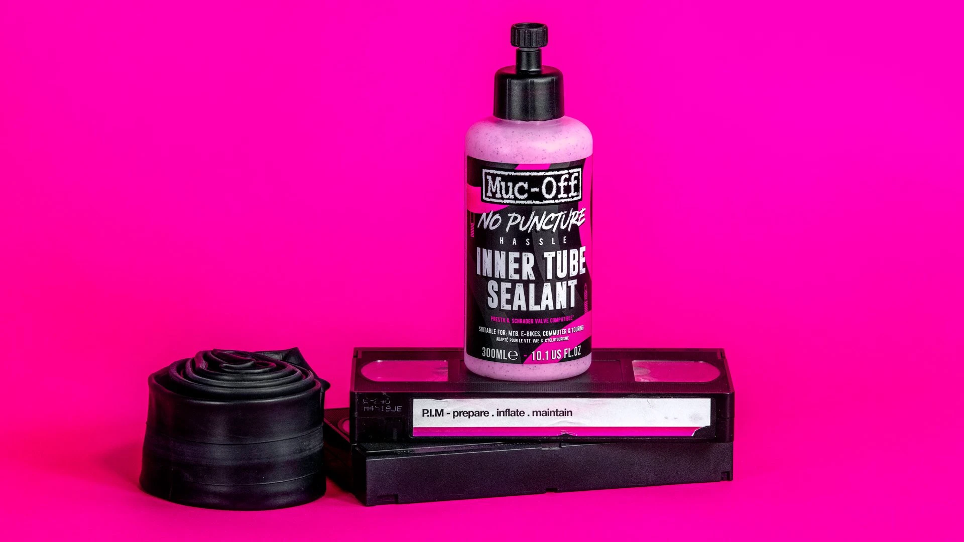1. Solutie antipana Muc-Off No Puncture Hassle Inner Tube Sealant 300mL