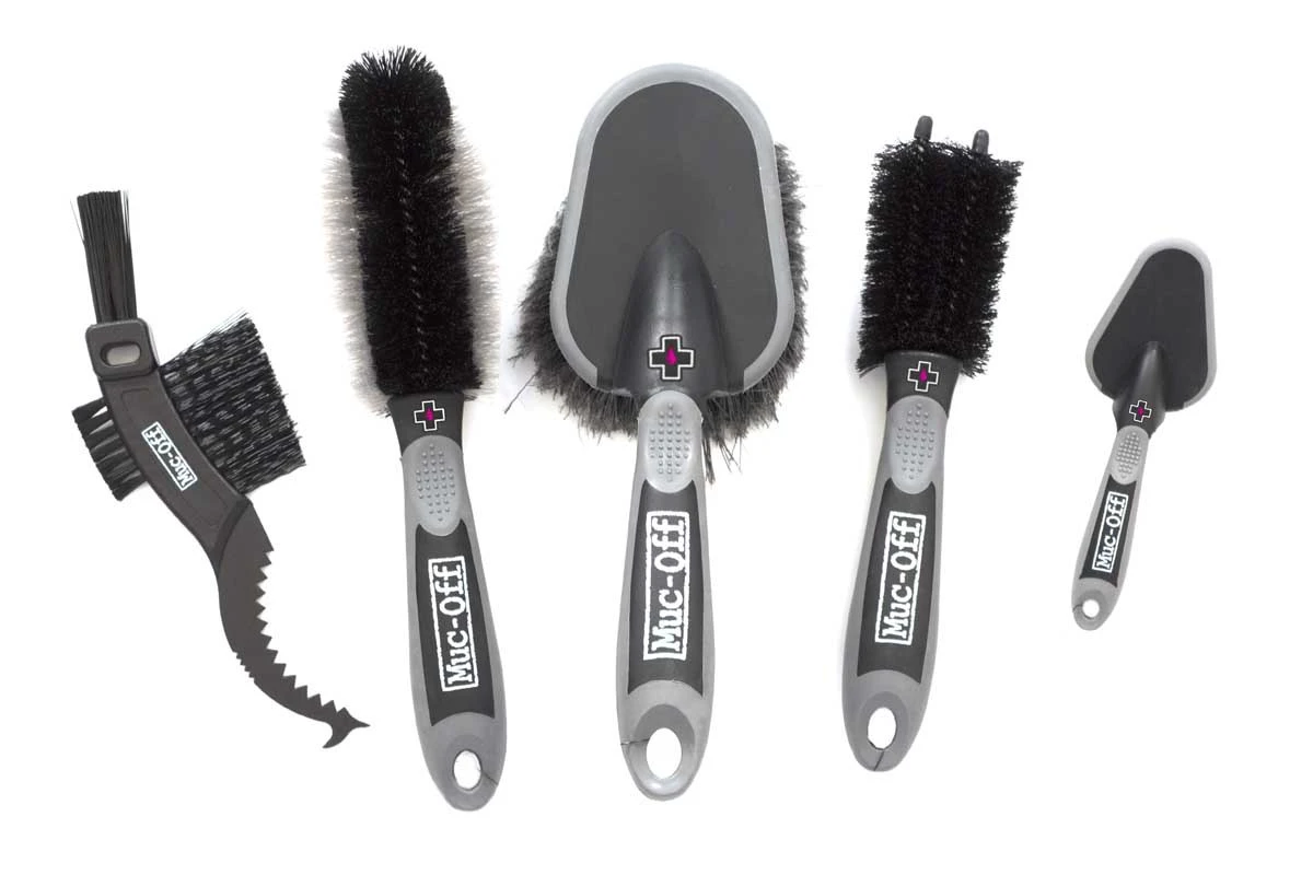 1. Set Muc-Off 5 perii