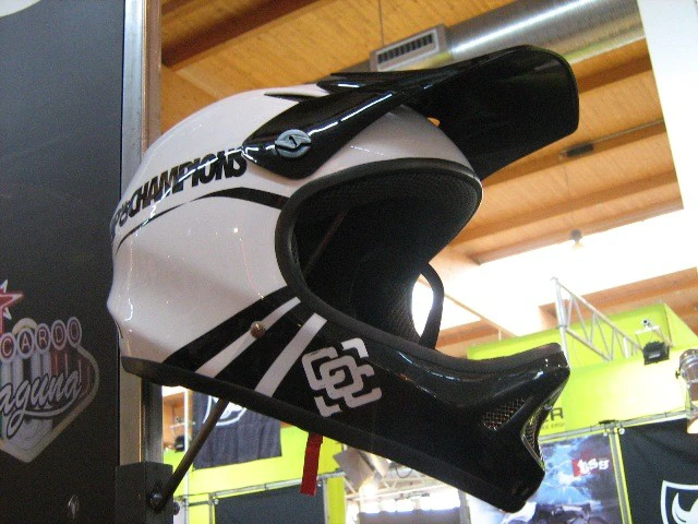 Eurobike - Haine, accesorii si alte efecte