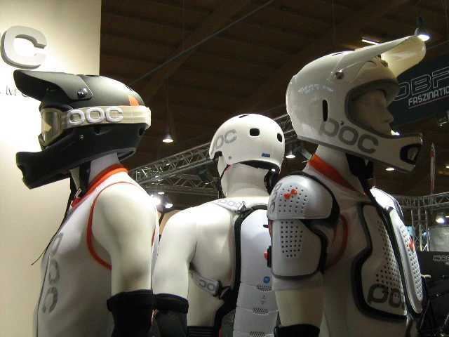 Eurobike - Haine, accesorii si alte efecte