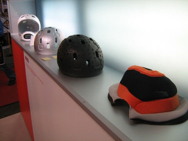 Eurobike - Haine, accesorii si alte efecte