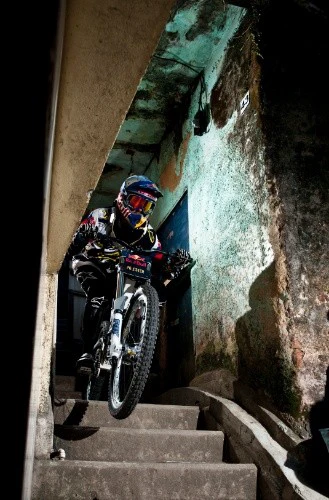 Surmont Gravity Jam 2010 - Un musafir nesperat din World Cup!