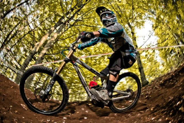 Surmont Gravity Enduro Jam 2011 - A blessing in these guys!
