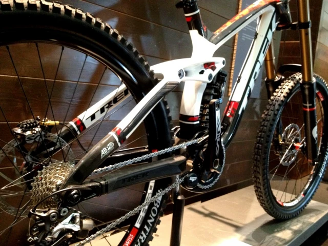 Trufandale midseason: gama Trek Gravity 2013