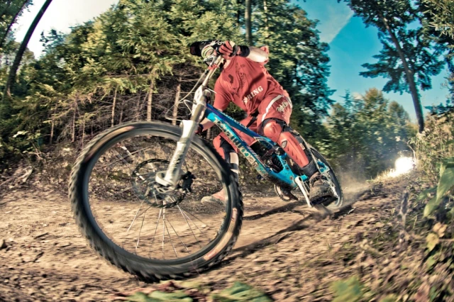 Surmont Gravity Enduro Jam 2012 - Dublează distracţia!
