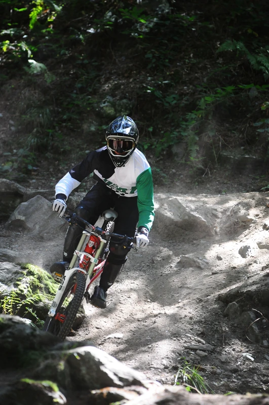 Drop'n'Roll Downhill Challenge 2012 - fotografii de vineri de la Monkey
