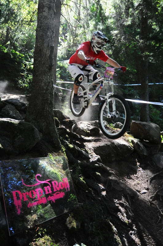 Drop'n'Roll Downhill Challenge 2012 - fotografii de vineri de la Monkey