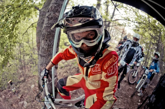 Surmont Gravity Enduro Jam 2012 - Desertul video binemeritat.
