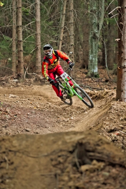 Surmont Gravity Enduro Jam 2012 - Desertul video binemeritat.