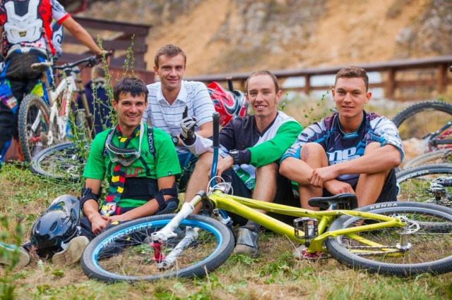 Surmont Gravity Enduro Jam 2012 - Desertul video binemeritat.