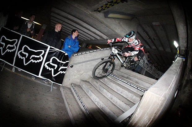 Evans Cycles Urban Dual 2012 - Romanians inside!
