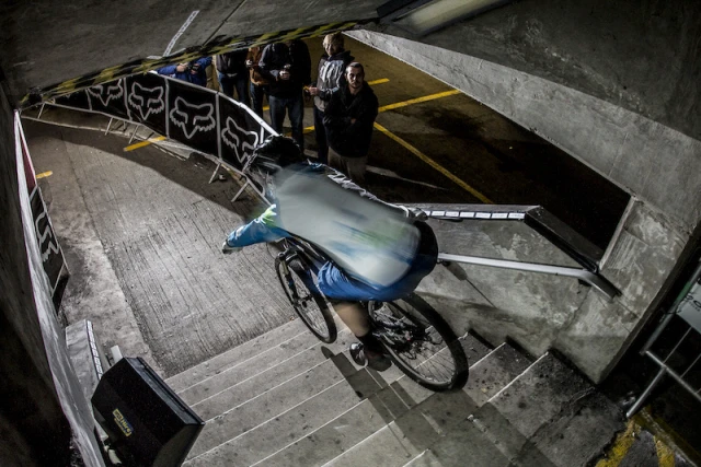 Evans Cycles Urban Dual 2012 - Romanians inside!