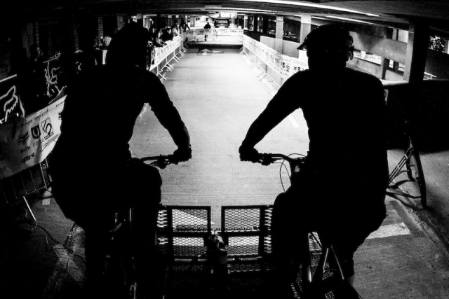 Evans Cycles Urban Dual 2012 - Romanians inside!