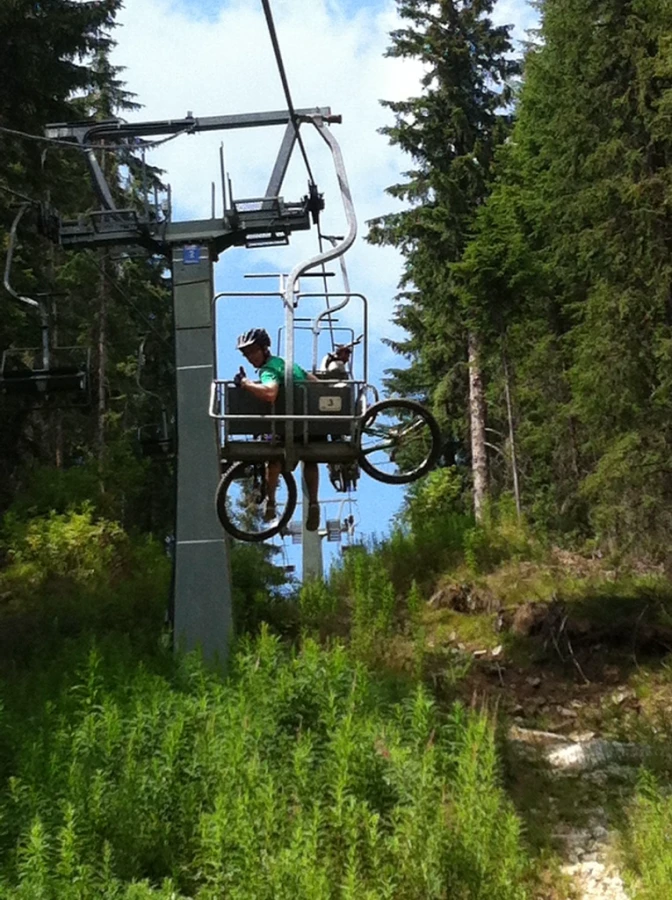 Clujul revine: Buscat Air DH 2013
