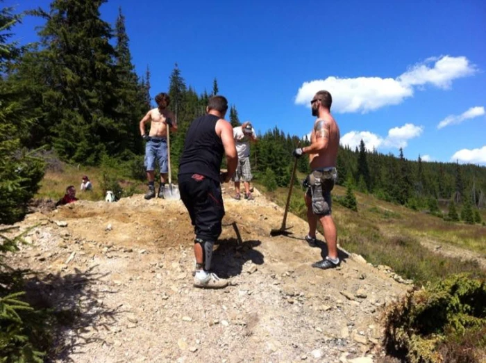Clujul revine: Buscat Air DH 2013