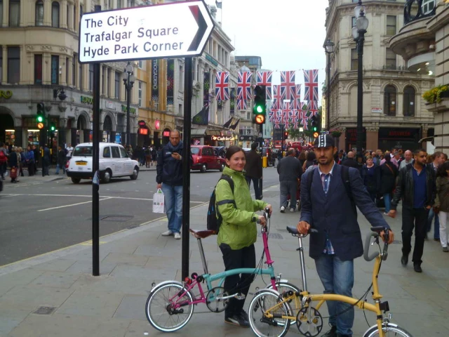 Cu Brompton prin Londra