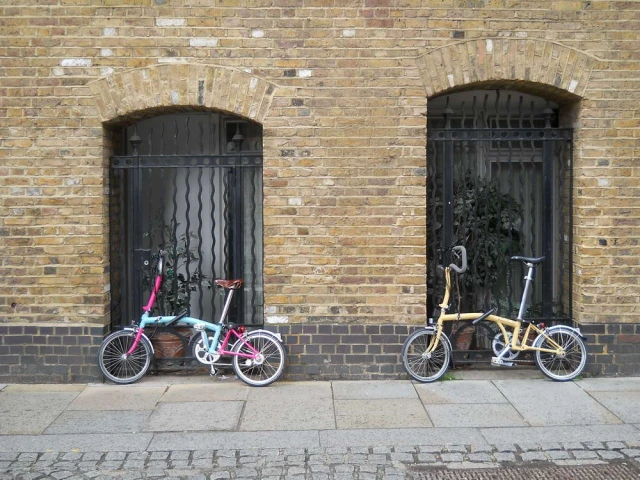 Cu Brompton prin Londra