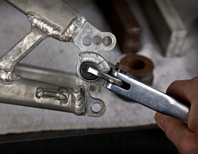 Intense Cycles: Despre călirea cadrelor din aluminiu