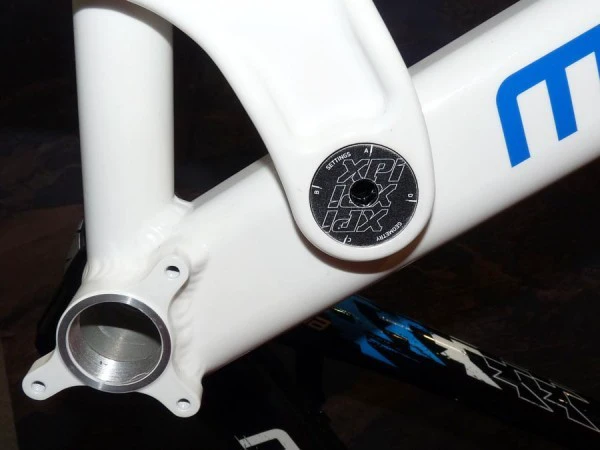 Morewood Bicycles: Izimu 2012 cu pivot excentric (XPI)