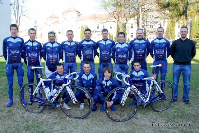 Ciclismul de şosea - Competiţii şi echipe