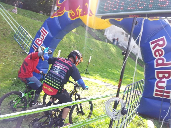 Avalanche - On The Rocks 2014