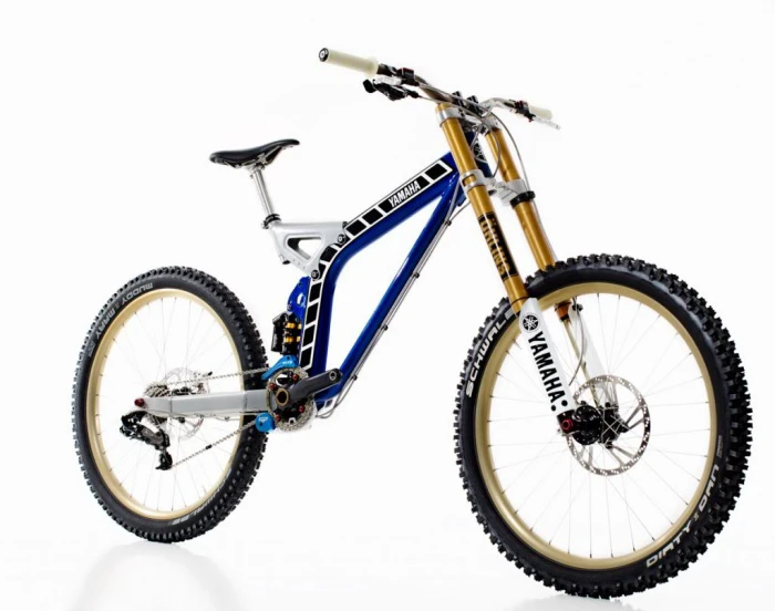 Trail bikes și geometria: Reach, Top Tube Length și Seat Tube Angle