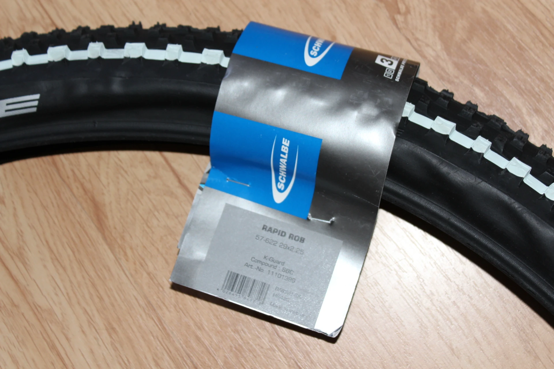 5. Schwalbe Rapid Rob White Stripes - 29x2.25