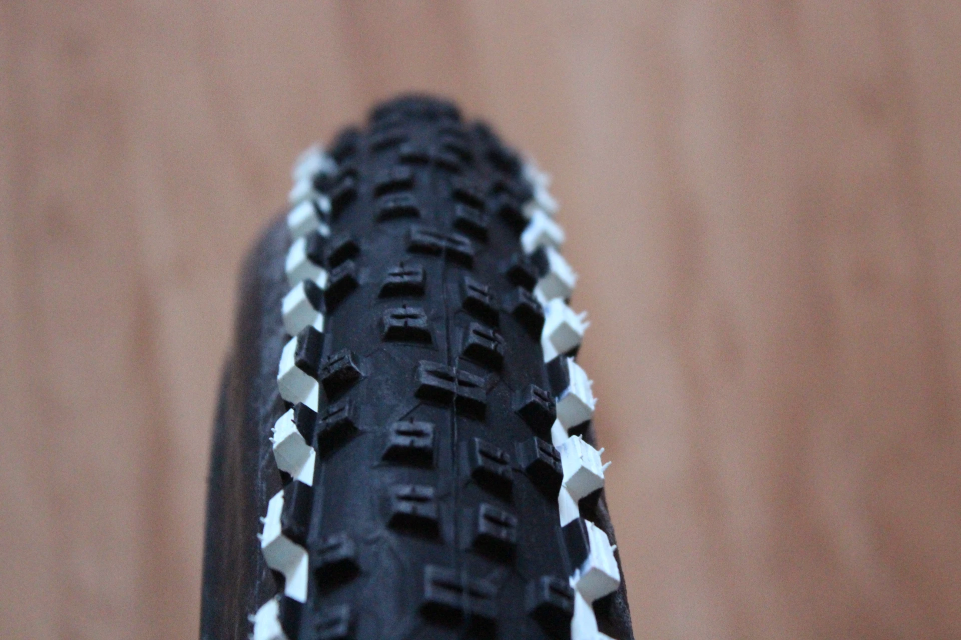 2. Schwalbe Rapid Rob White Stripes - 29x2.25