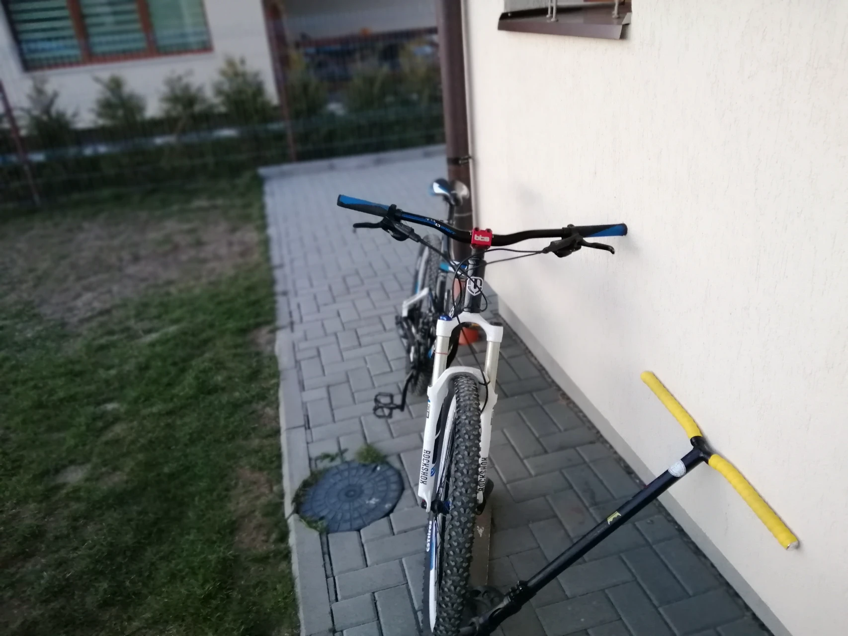 10. Mondraker tracker r (NU YT, Nu SPECIALIZED, NU GIANT)