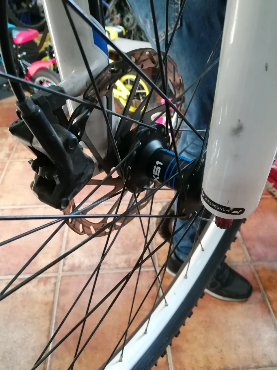 8. Mondraker tracker r (NU YT, Nu SPECIALIZED, NU GIANT)