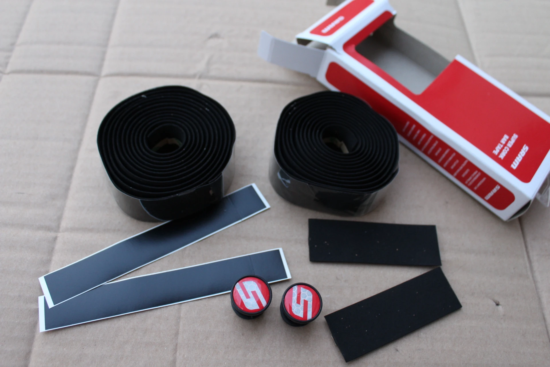 4. Sram Super Cork - negru